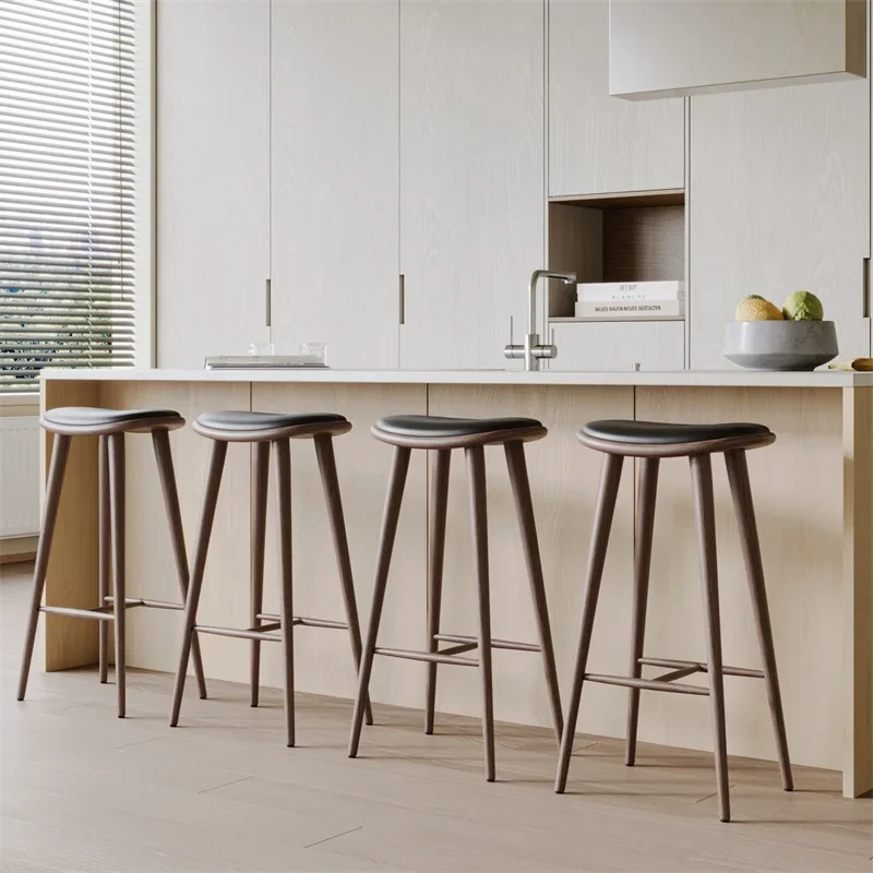 Banqueta de madeira maciça nórdica elegante, Banqueta alta simples e elegante, Feito de borracha importada, Perfeito para casa e restaurantes