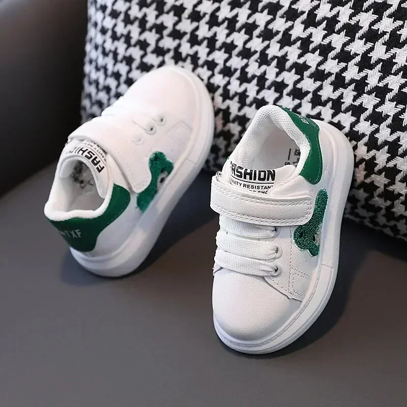 Babyschuhe für Neugeborene, Kleinkinder, lässig, flach, runde Zehen, stilvoll, für Jungen und Mädchen, Baumwollsohle, PU-Leder, Turnschuhe, Lauflernschuhe, Sport