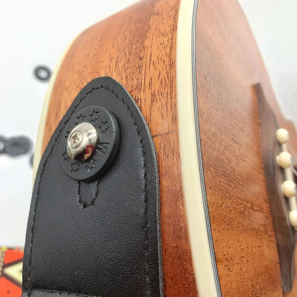 Miwayer 10 pezzi serrature per cinturino in gomma per chitarra cuscinetti antiscivolo in PE/serrature per tracolla per chitarra sicure e sicure compatibili con protezione per chitarra