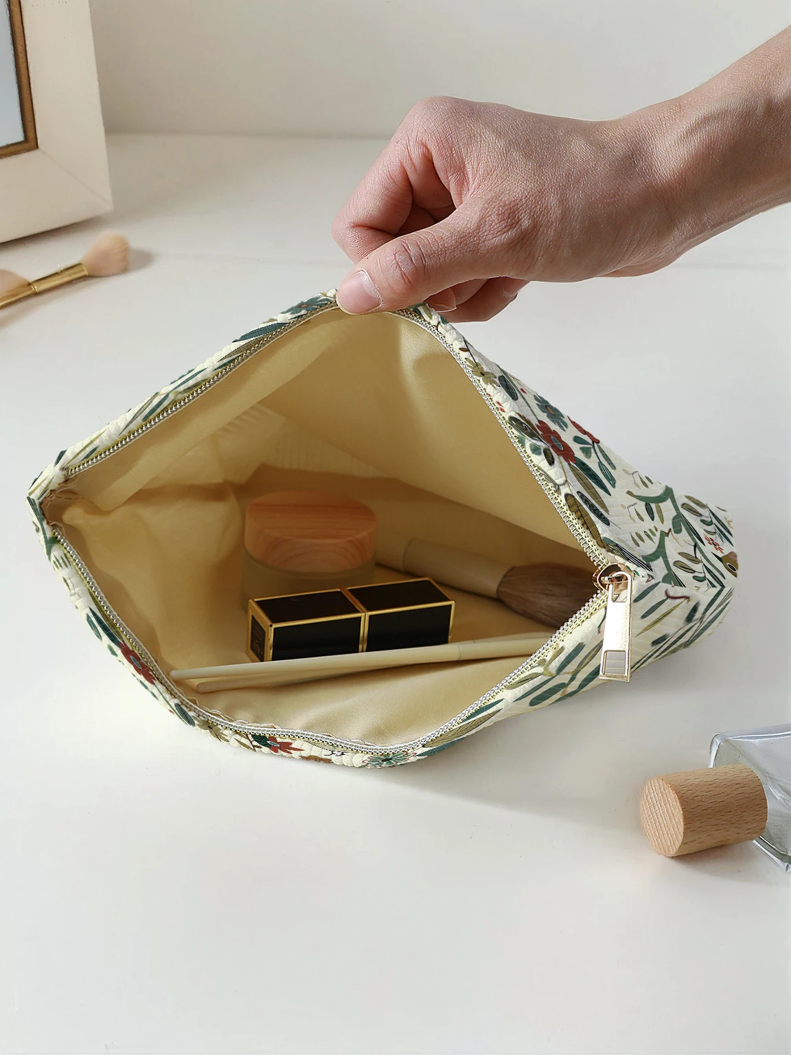 1 Stück, Make-up-Tasche aus Cord mit Reißverschluss und Zweigvogelmuster, leichte und multifunktionale Kosmetik-Aufbewahrungstasche