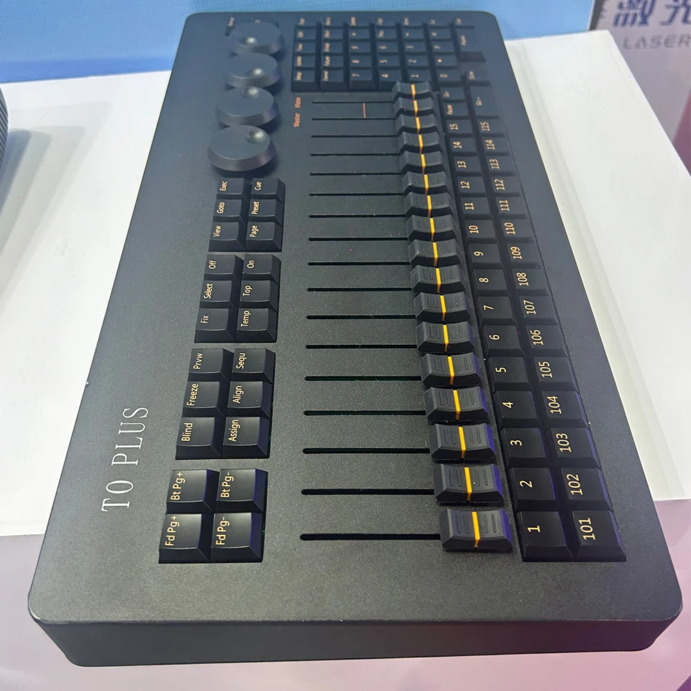 Мини-консоль командного освещения Wing Plus с сумкой MA2 DMX512 DJ Light Controller