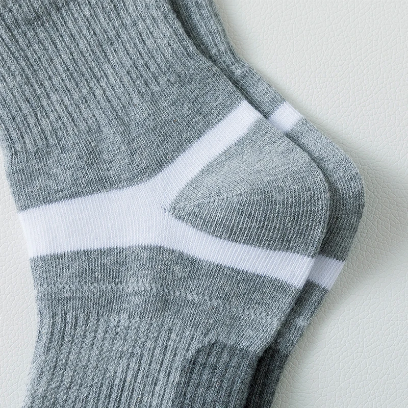 3 pares de calcetines de hombre de alta calidad calcetines deportivos negros Casual suave correr cuatro estaciones absorben el sudor calcetín masculino transpirable