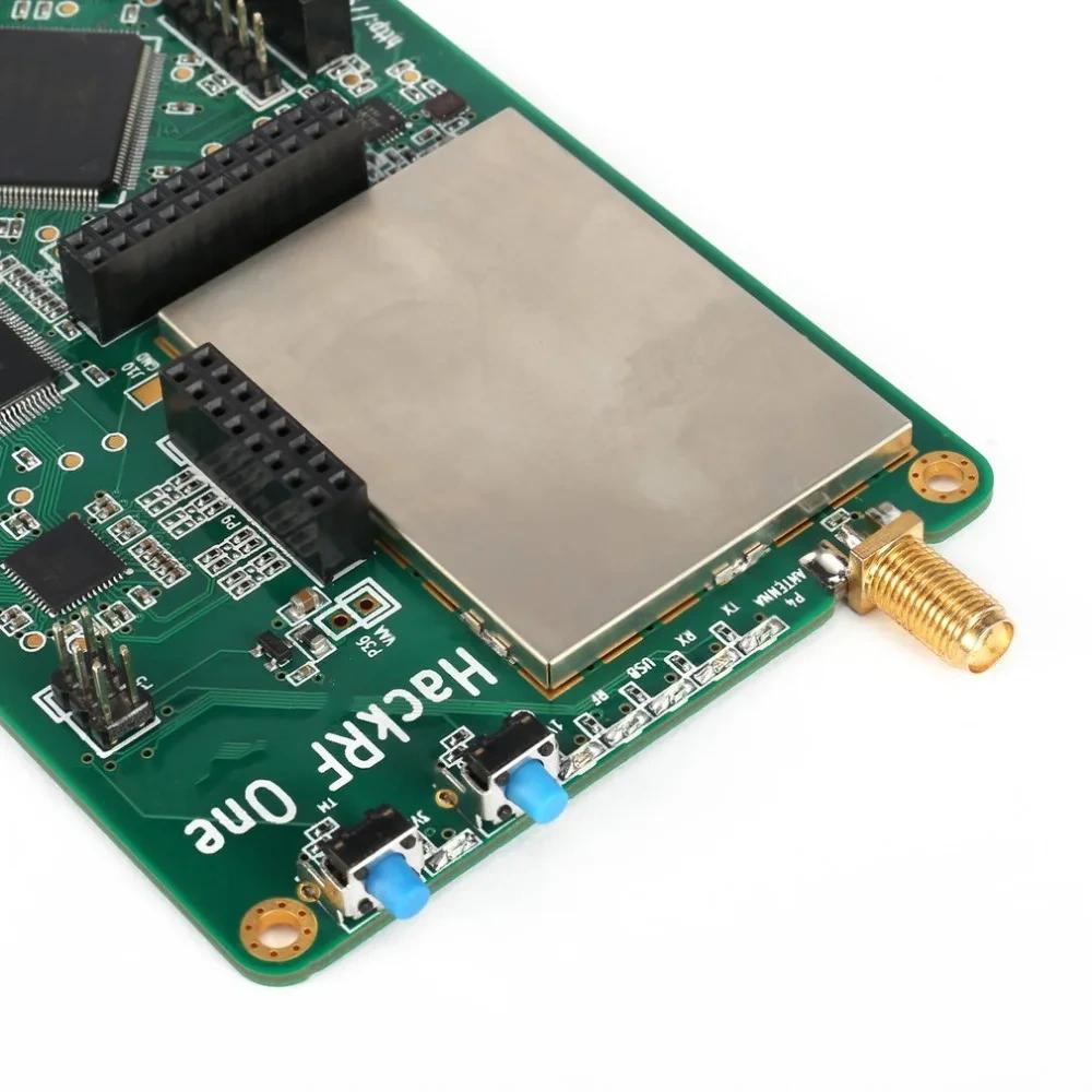 HackRF Una piattaforma USB per la ricezione dei segnali SDR Radio definita dal software Scheda demo da 1 MHz a 6 GHz Max2837