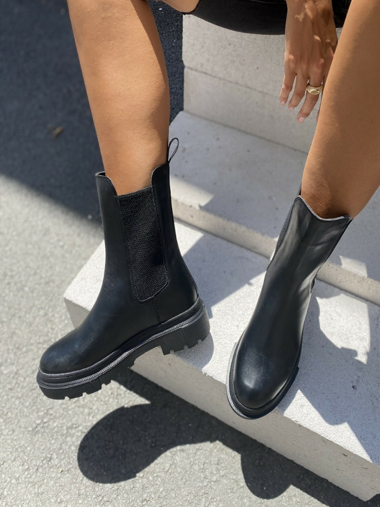Sepatu Bot Hitam Wanita Sepatu Bot Punk Hitam Pos Sepatu Bot Musim Gugur Tinggi Sepatu Bot Motor Gaya Punk Gotik