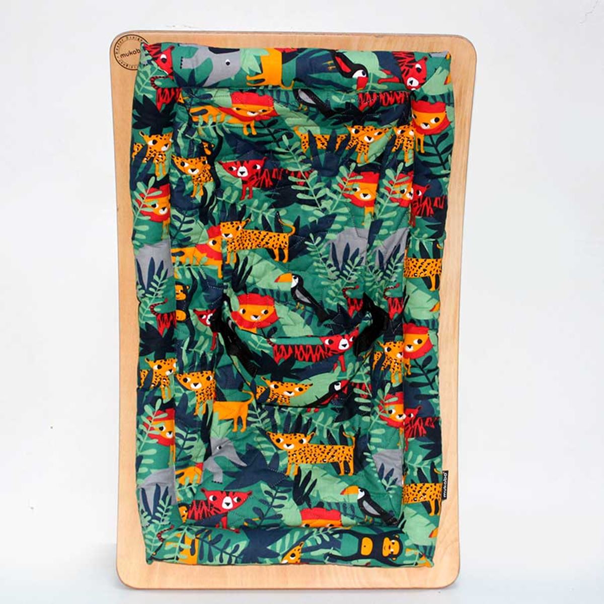 Berayun LAP Utama dengan 6 Pilihan Warna Yang Berbeda, Kapas dan Kayu Digunakan Dalam Produk