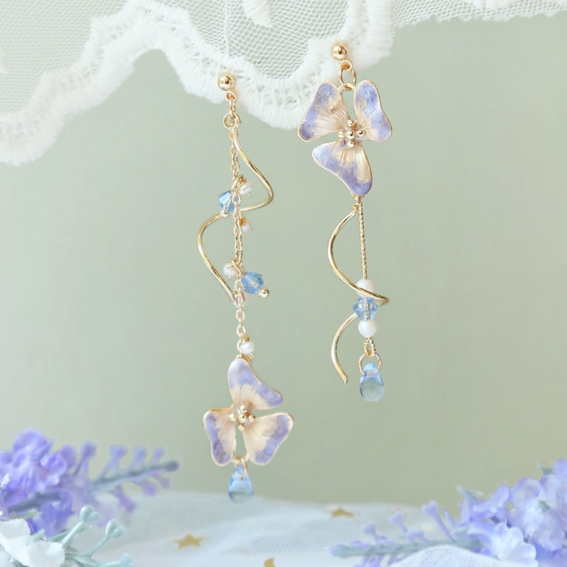 Neue Koreanische Blume Asymmetrische Baumeln Ohrringe für Frauen Lange Quaste Schmetterling Imitation Perle Katze Tropfen Ohrring Partei Schmuck