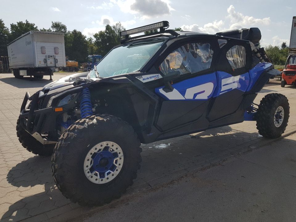Oferta specjalna może być Maverick X RS Max Turbo RR 4-osobowa nowa w magazynie