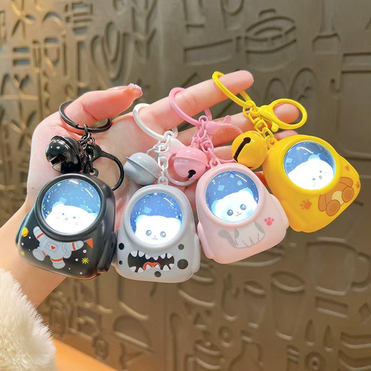 Saco de urso bonito pequena luz noturna chaveiros sacos kawaii pendurar web celebridade atmosfera luz chaveiro