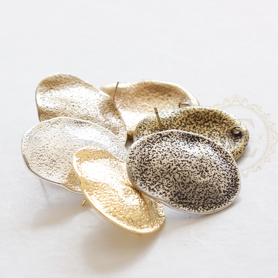 Fourniture de bricolage-2 pièces (une paire) de boucles d'oreilles en laiton massif avec broche en argent sterling – Texturé irrégulier 35x27,5 mm (4884C-A)