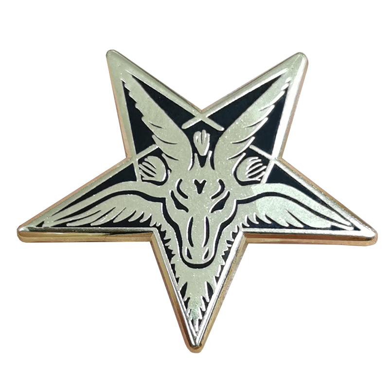 Broche en émail tête de chèvre Baphomet pentagramme satanique occulte wicca gothique maléfique bijoux