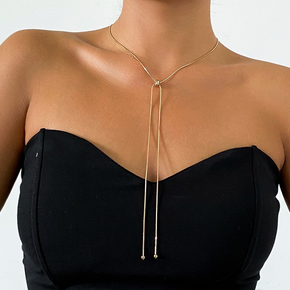 Collier ras du cou en cuivre serpent pour femmes et filles, 1 pièce, lien fin sur le cou avec pendentif boule, bijoux de fête de tempérament, cadeaux