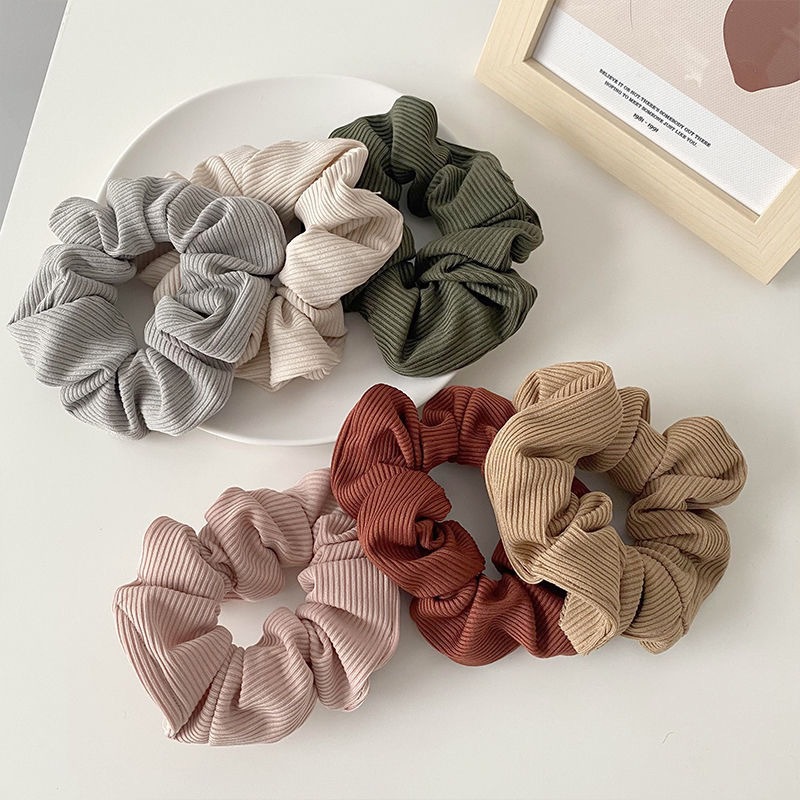 Nowa jesienno-zimowa kobiety ciepłe dzianiny duże gumki do włosów stałe miękkie w stylu Vintage gumy do włosów tkanina w paski opaski gumowe do przyrząd do koka z włosów