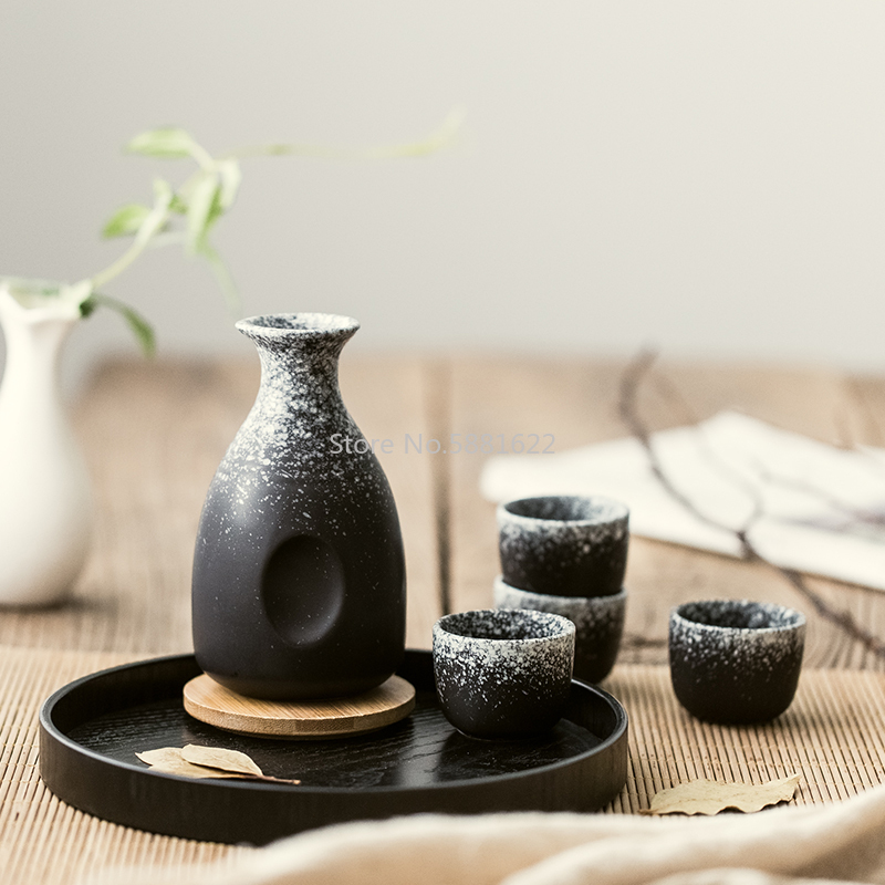 Set di vino in ceramica per sake in stile giapponese, brocca per vino bianco, piccola cantina, brocca per la casa, set di tazze d'acqua, bicchieri
