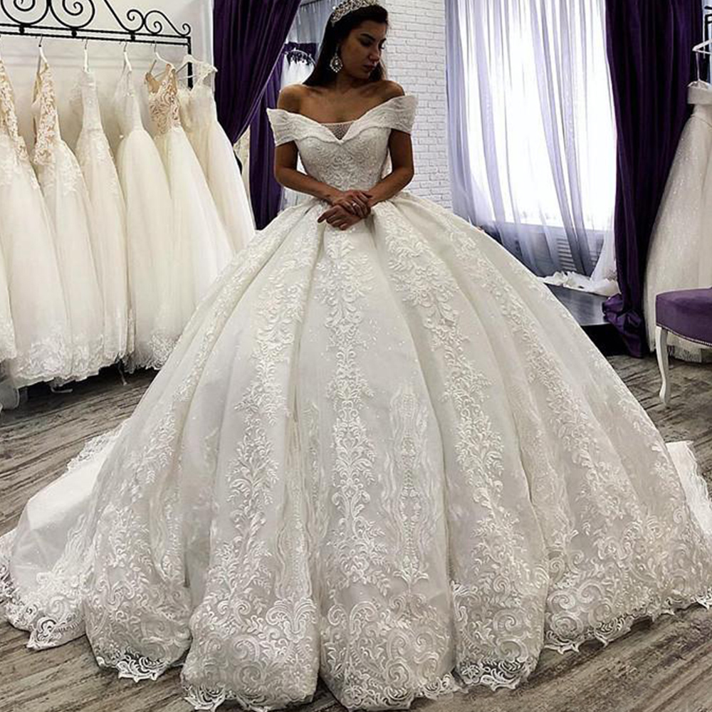 Aangepaste Arabische Kant Baljurk Trouwjurken Uit de Schouder Kapel Bruidsjurken Pailletten Kralen Plus Size Bruidsjurk