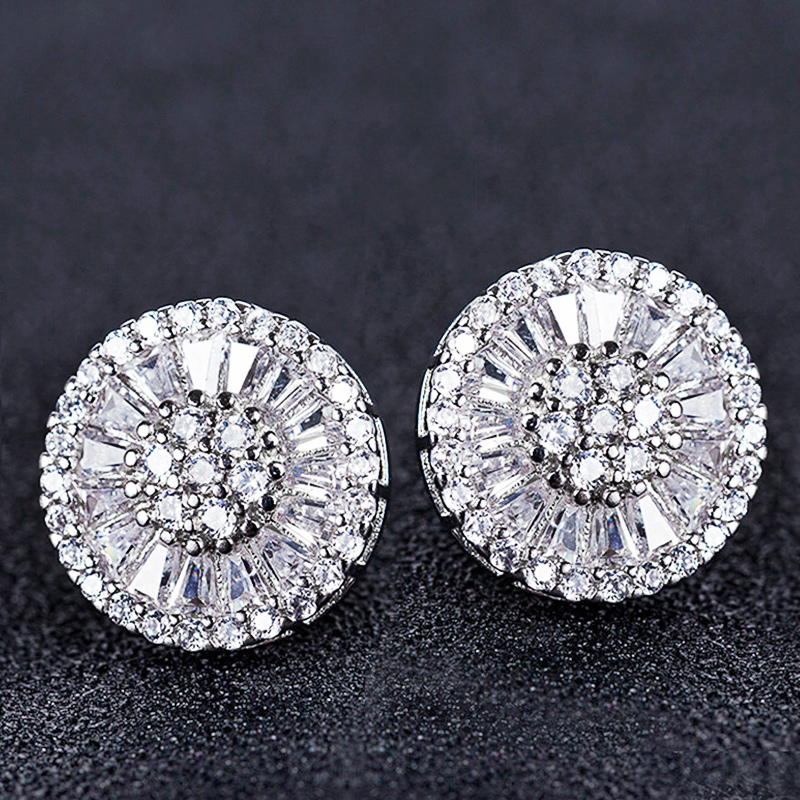 Boucles d'oreilles clous Huitan de haute qualité avec zircon cubique brillant, bijoux de fiançailles et de mariage pour femmes