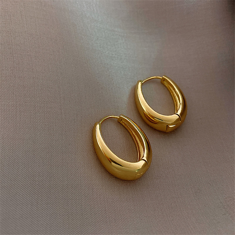 Boucles d'oreilles classiques en alliage de cuivre pour femmes, créoles en métal lisse, mode coréenne, bijoux de tempérament, vêtements quotidiens pour filles, nouvelle collection 2021