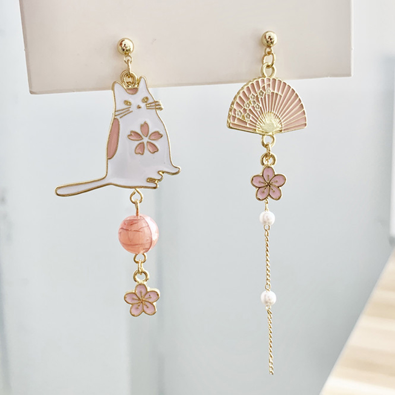 Orecchini pendenti con animali carini a forma di fiore in stile coreano per le donne Luna Stelle Gattino Coniglio Palloncino Orecchino asimmetrico Regalo di gioielli per feste