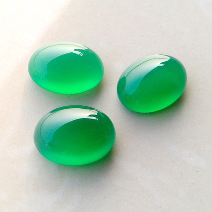PANGEM-Sale 2pcs/lot Green Carnelian Agate Bead cabochons,10x14mm 12x16mm 13x18mm 15x20mm,Oval Gem Stone Cabochon Ring Face