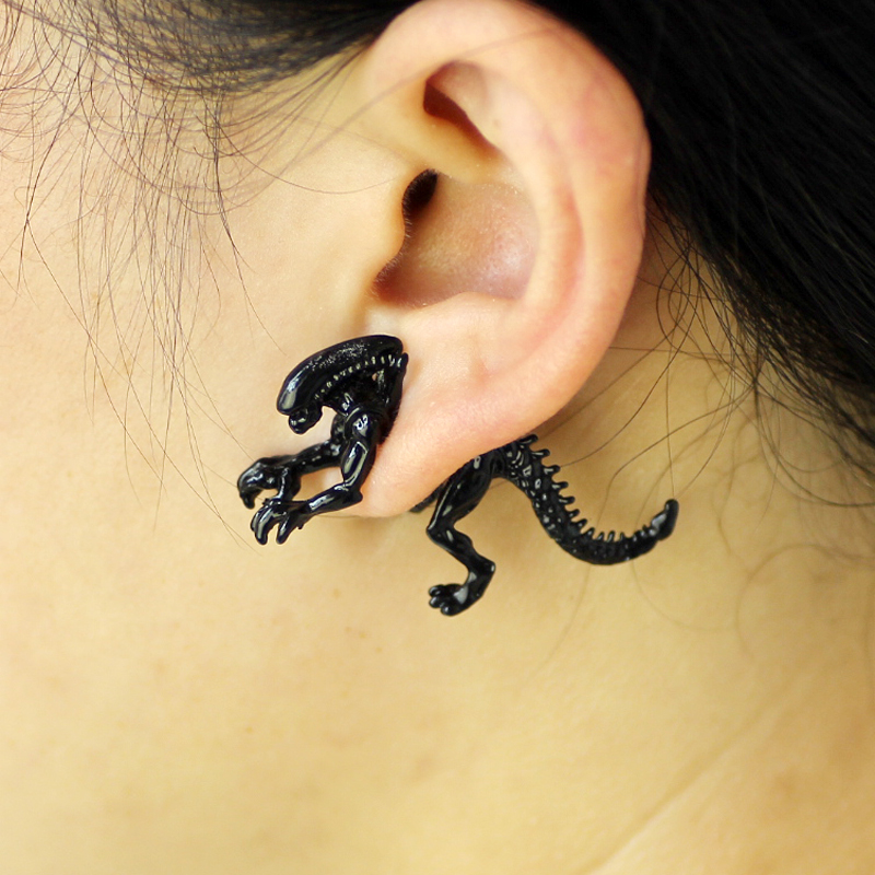 Boucles d'oreilles Alien Cool en émail noir pour femmes, Piercing d'oreille Animal 3D, dinosaure effrayant, bijoux cadeaux