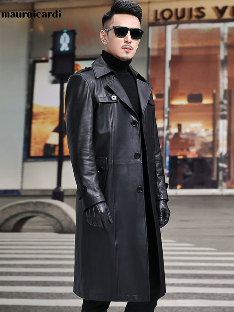 Mauroicardi Mantel Kulit Hitam Tahan Air Model Trench Coat Panjang untuk Pria, Kerah Lipat dengan Sabuk, Blazer Kulit Imitasi Lembut untuk Musim Gugur, 2023