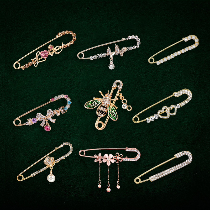 Niedliche raffinierte Kristall-Strass-Zweig-Broschen, Hijab-Anstecknadeln für Frauen, Anzug, Schal, Blumen-Brosche, Schmuck