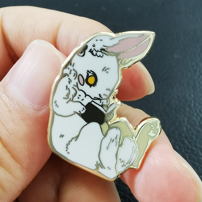 Pembaca Kelinci Enamel Pin Kartun Kelinci Putih Lencana Wonderland Hadiah untuk Pecinta Buku