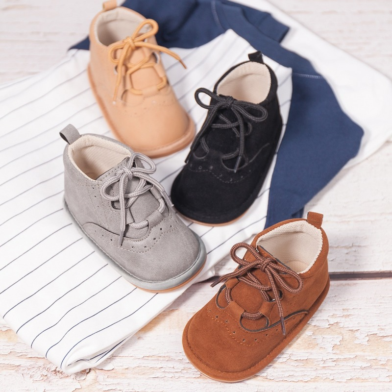 KIDUSN-Sapatos de berço antiderrapante de bebê e menina recém-nascidos, calçados esportivos de couro infantil, com renda, sola macia, botas altas de primeiro andador, 0-18m