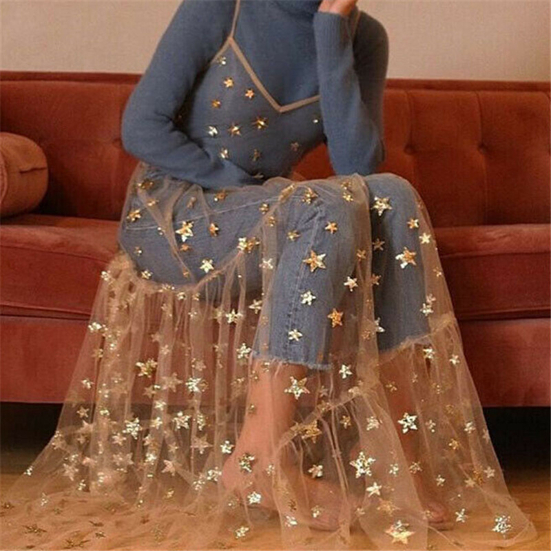 Letnie słodkie tiulowe paski Spaghetti przepuszczalne długie sukienki damskie modne Bling Bling Dress