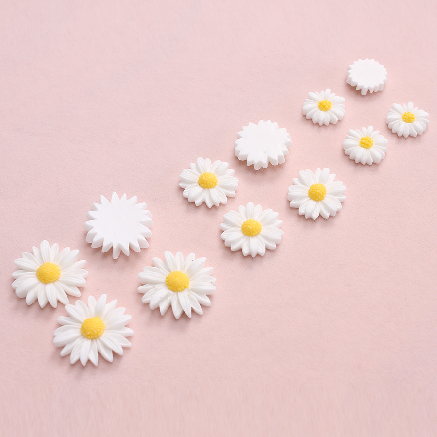 50 stks/partij 9mm-22mm Witte Platte Achterkant Daisy Hars Bloemen Cabochon Kralen Voor Mobiele Telefoon Case decoratie Sieraden Maken Diy Levert