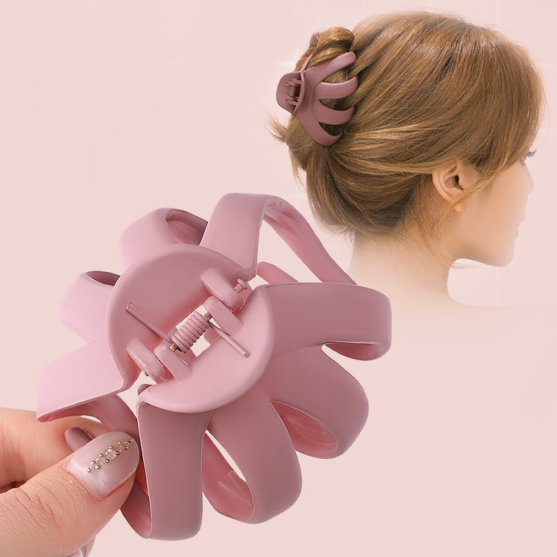 Morsetti per artigli per capelli geometrici per ragazze da donna Morsetti per capelli in metallo a forma di granchio a forma di luna Clip per artiglio per capelli in tinta unita Accessori per capelli di grandi dimensioni