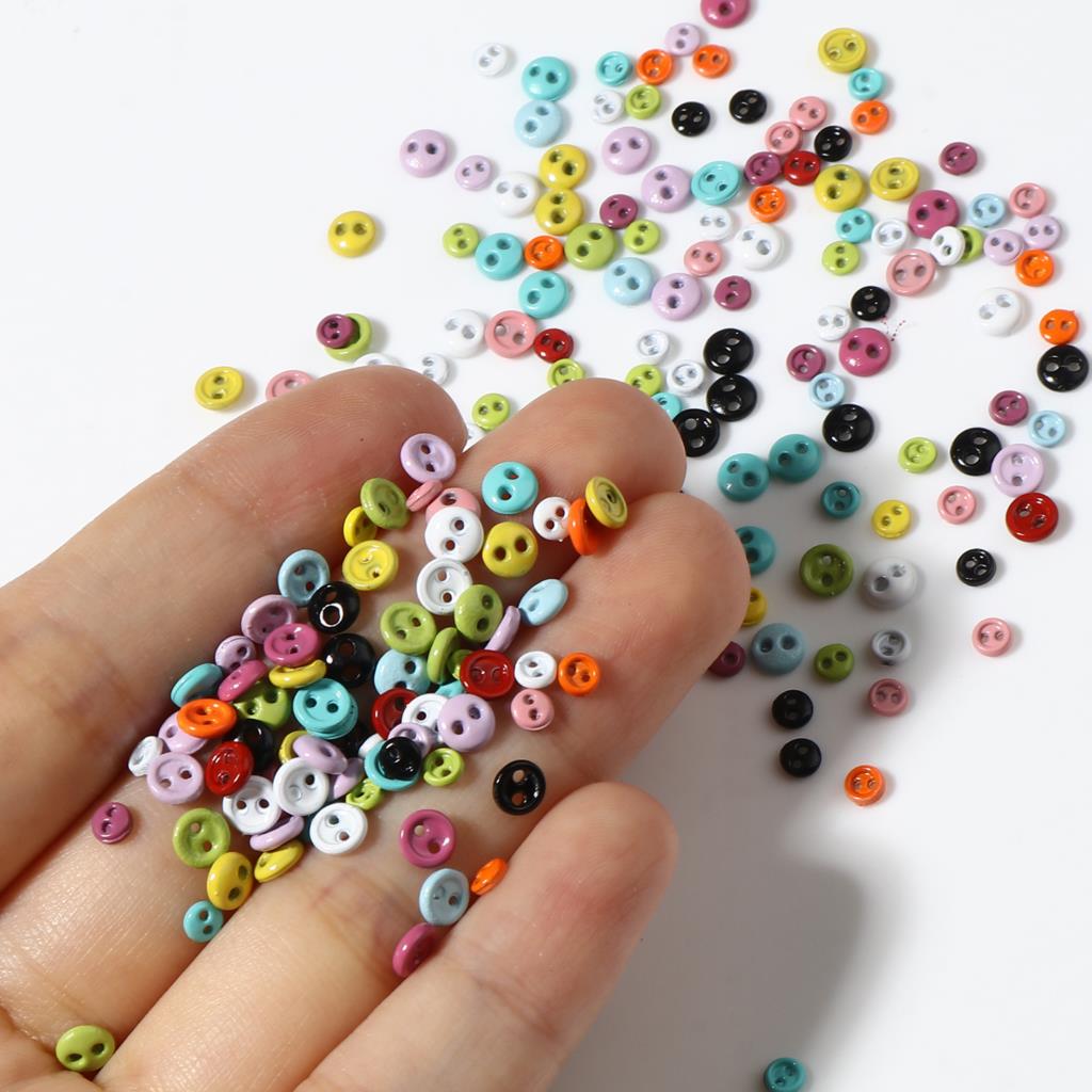 Mini Round Candy Color Botões para DIY Boneca Roupas, Acessórios de Costura, 2 Buracos, Card Making, Scrapbooking, 3mm, 4mm, 50Pcs