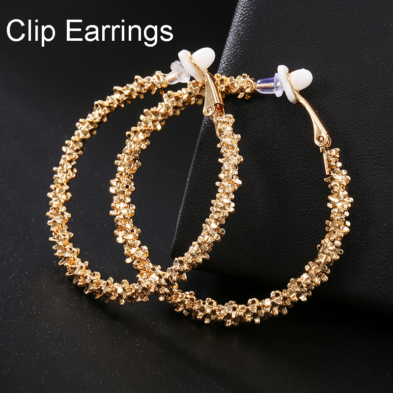 2021 Trendy Vintage Big Round Hoopคลิปต่างหูแฟชั่นผู้หญิงPunk Charmไม่เจาะต่างหูเครื่องประดับ