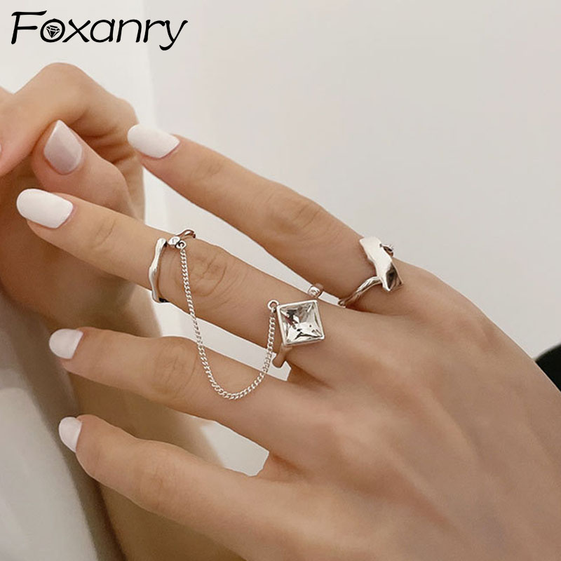 FOXANRY เงินสีแหวนพู่อุปกรณ์เสริมแฟชั่นไม่สม่ําเสมอ Rhombus เรขาคณิตวันเกิดเครื่องประดับ
