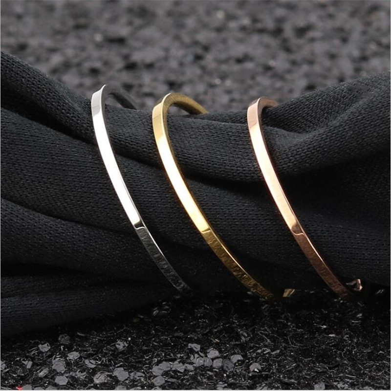 Anillos delgados de titanio R05 para hombres y mujeres, 1MM de ancho, acero inoxidable 316L, chapado IP, sin decoloración, buena calidad, joyería barata
