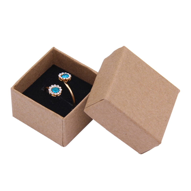 Caja de anillos de 4x4x3cm, 24 Uds., cajas de regalo para pendientes/colgantes de Kraft, organizador de joyería de alta calidad, embalaje de papel de exhibición, esponja negra
