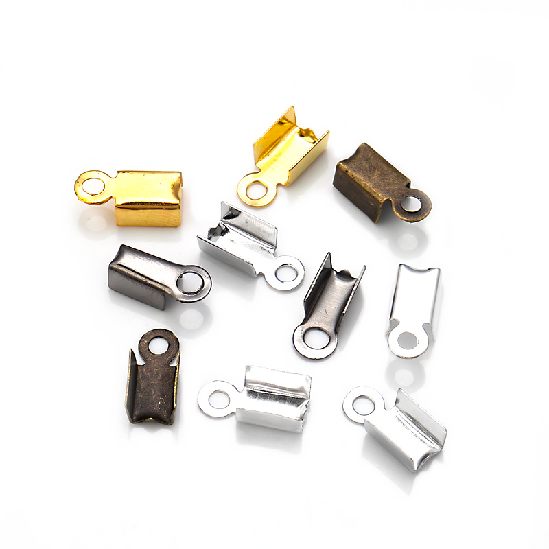 200 ชิ้น/ล็อต CRIMP ลูกปัด Cove Clasps ปลายสายไฟ String ริบบิ้นหนังคลิปพับสําหรับเครื่องประดับทําสร้อยคอ DIY ตัวเชื่อมต่อ