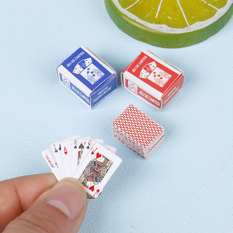 Mini Dollhouse Jogando Cartas, Jogos Bonitos de Poker, Acessórios Miniatura, Decoração do Lar, Alta Qualidade, 1:12