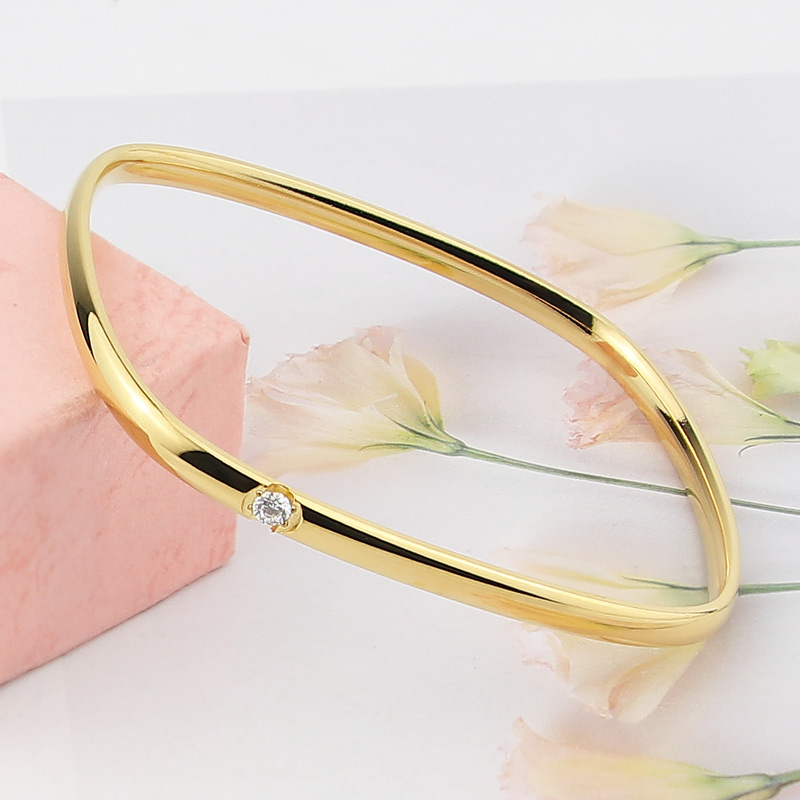 Geschlossener Armreif mit einem Umfang von weniger als 17 cm, Kristall-Titan-Stahl-Armband, Liebesarmreif für Frauen, Hochzeitsschmuck