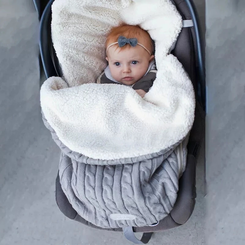 Pasgeboren Baby Slaapzakken Winter Wandelwagen Deken Voetenzak Dikke Zachte Warme Gebreide Gehaakte Wol Inbakeren Wrap Baby Slaapzak