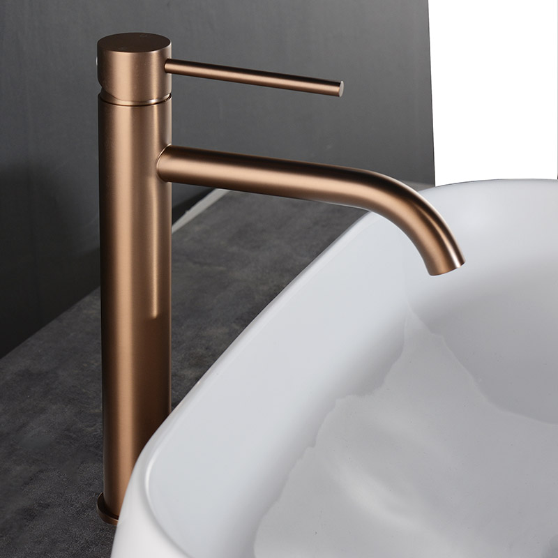 Grifo de lavabo de baño de Oro pulido, mezclador de agua fría y caliente, montado en cubierta, orificio único y mango, estilo alto, oro rosa cepillado