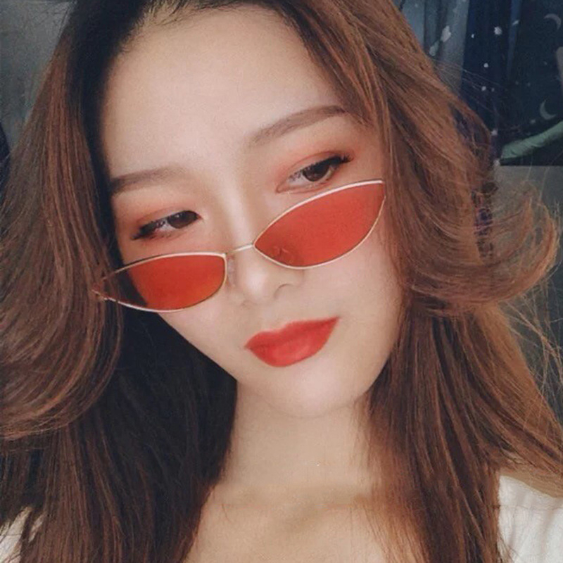 Lunettes de soleil vintage en métal pour femmes, style œil de chat rouge, miroir océanique, 2022