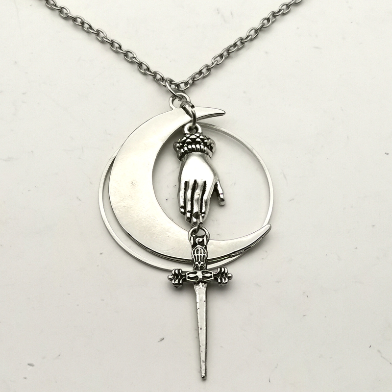 Hecate Liontin Kalung Bulan Sabit Belati Kalung Goth Gothic Penyihir Pedang Victoria Perhiasan Sihir dan Sihir Buatan Tangan