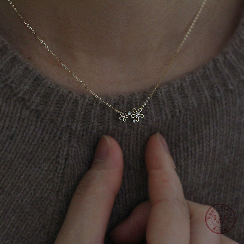 Collana a catena con clavicola con ciondolo a forma di fiore semplice bohémien in argento sterling 925, accessori per gioielli casual da spiaggia estiva da donna