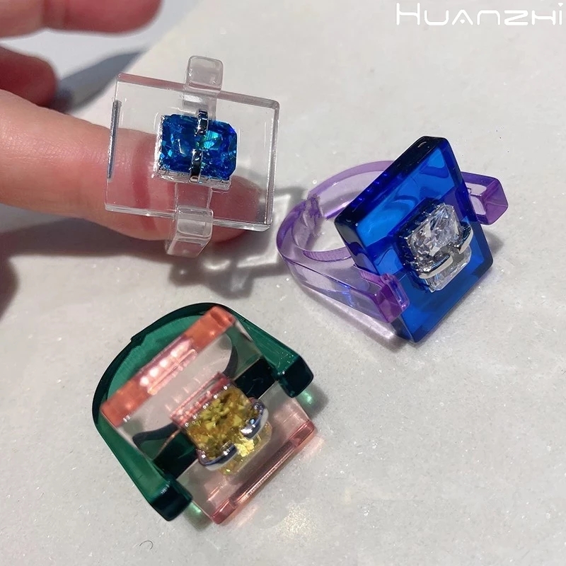 HUANZHI 2021 ฤดูร้อนใหม่อินเทรนด์สีสันโปร่งใสเรซิ่นอะคริลิคเรขาคณิตสแควร์Rhinestoneแหวนผู้หญิงเครื่องประดับ...