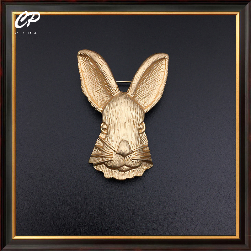 Broche lapin en alliage rétro pour femme, accessoires de fête tendance, mignon pull