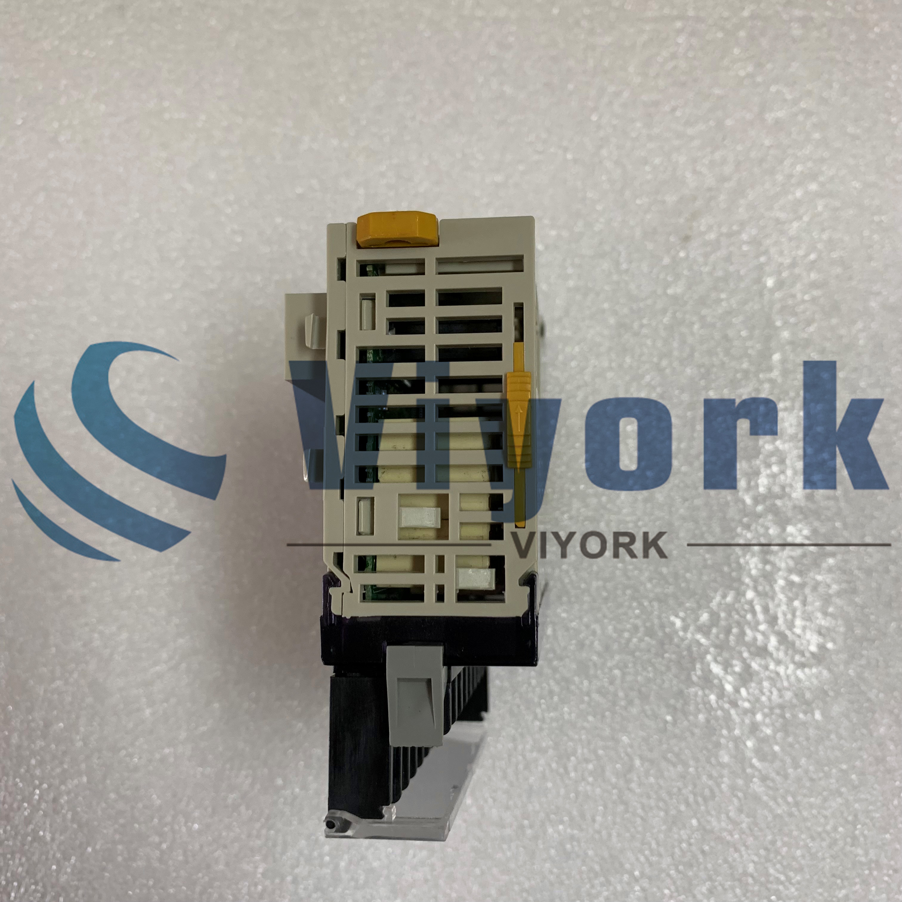 CJ1W-OD211 MODULE NEW