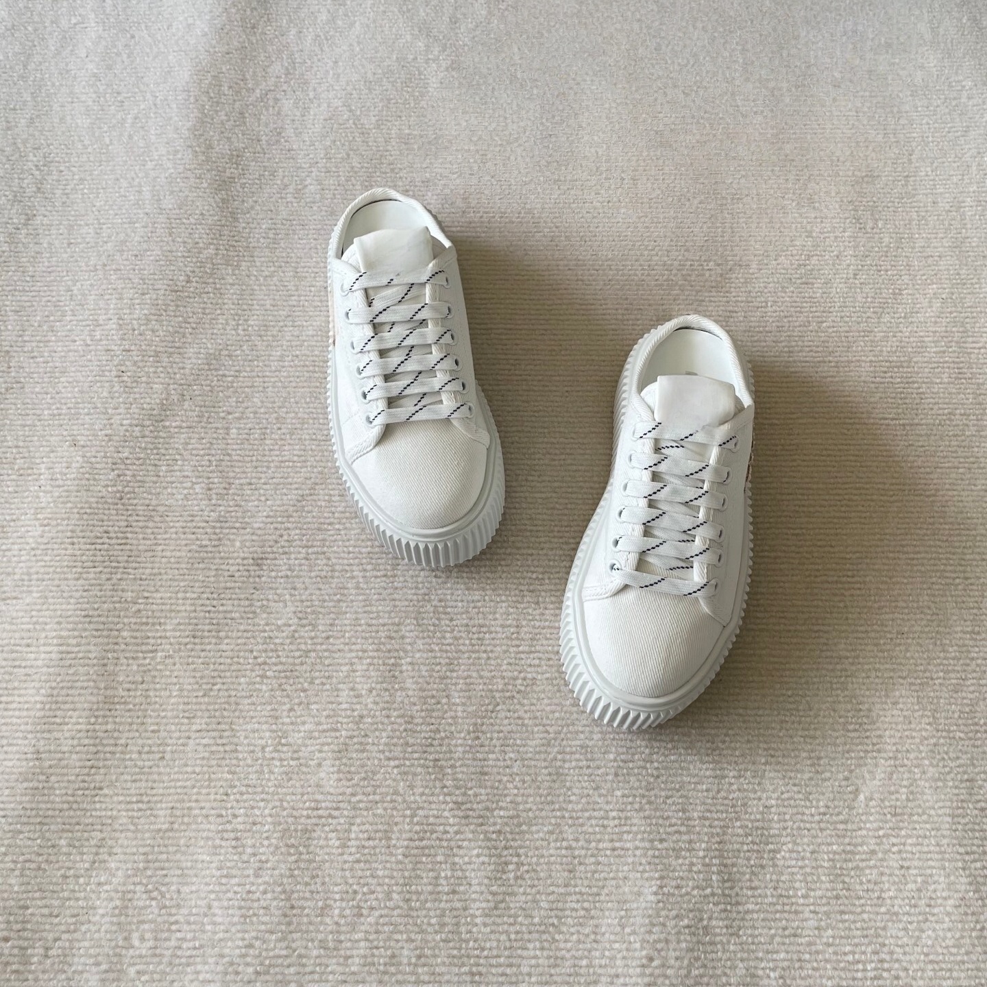 Sneakers Bianche da Donna in Offerta, Modello 25SS, Scarpe da Allenamento Tedesche, Versatili per Uso Quotidiano, Scarpe Sportive Casual, Idea Regalo