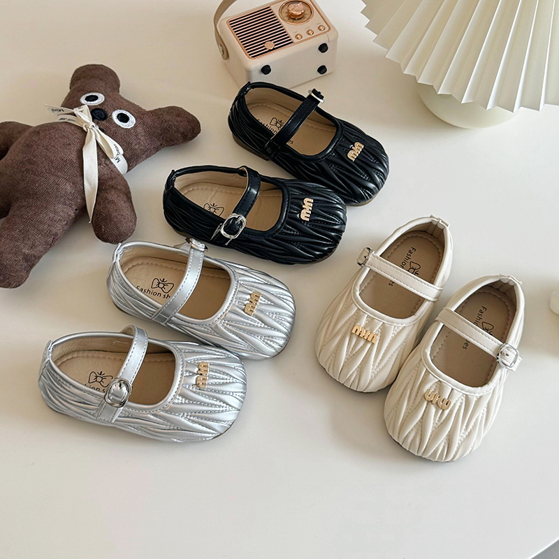 2024 primavera outono nova menina pequena sapatos de couro do plutônio bebê sola macia dedo do pé redondo mocassim de um pé casual apartamentos
