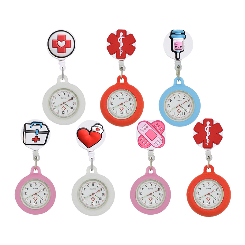 YIJIA Cartoon Red Cross Retrátil Badge Reel Relógios de bolso para enfermeira com capa de silicone colorida para trabalhadores médicos
