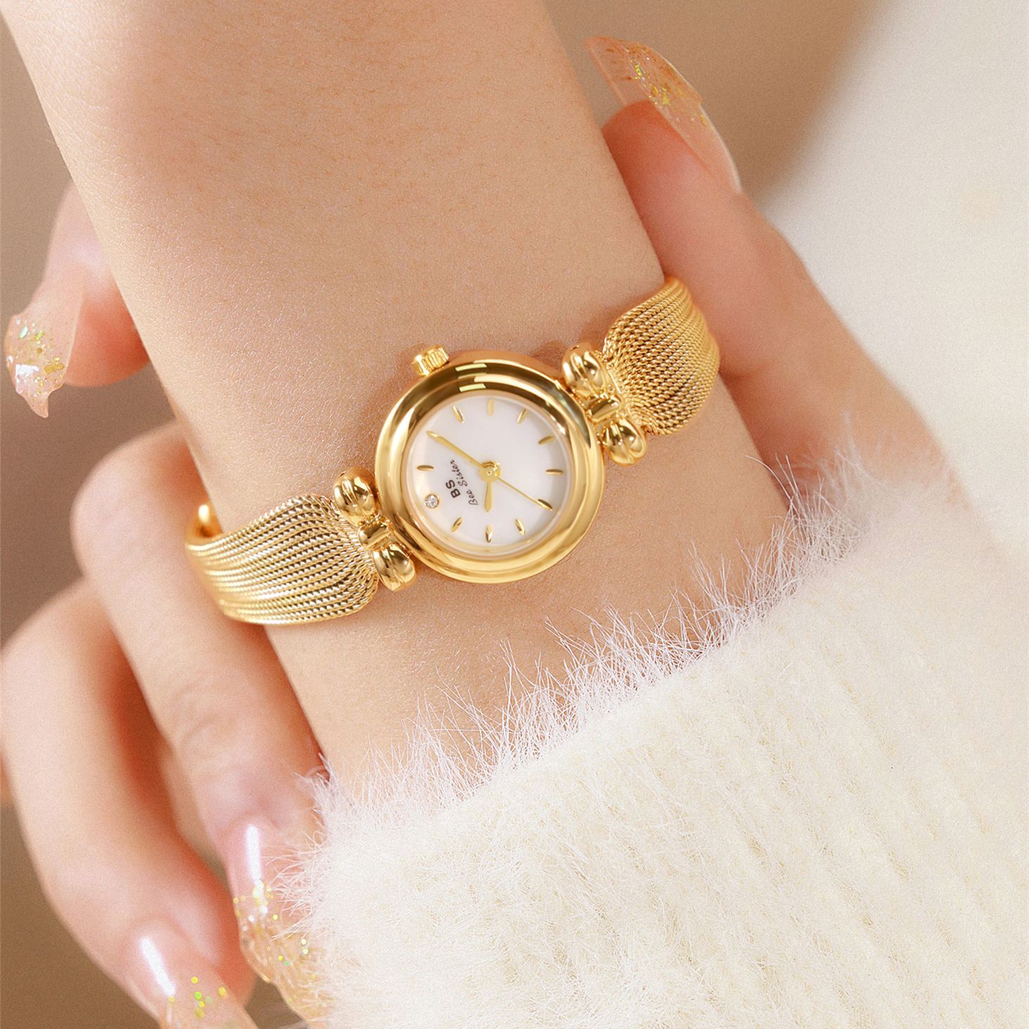 UTHAI, relojes de pulsera de joyería de oro de marca de lujo ligeros para mujer, relojes de pulsera de cuarzo a la moda resistentes al agua con temperamento para mujer, regalo